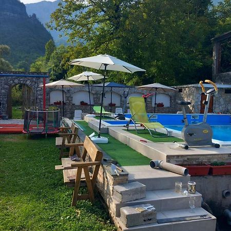 Kuca Za Odmor Sa Bazenom Diva Grabovica Jablanica Exterior foto
